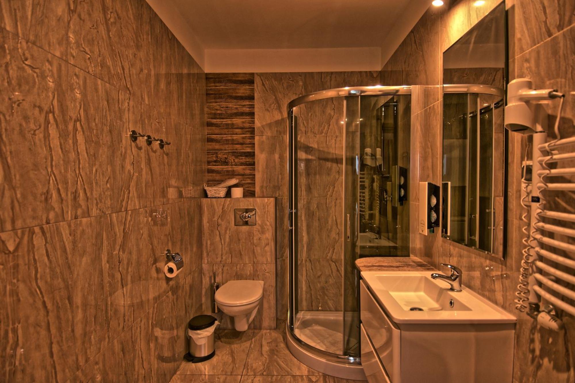 Hotel Wichrowe Wzgorze Chmielno Esterno foto
