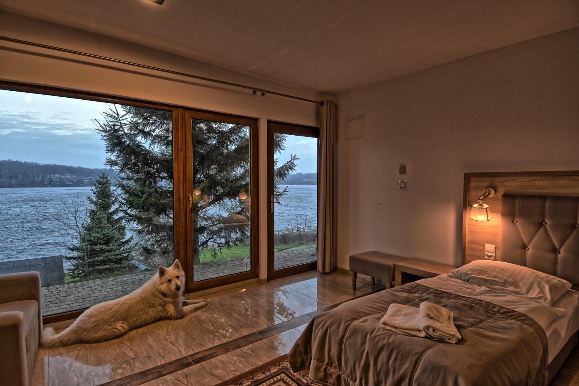 Hotel Wichrowe Wzgorze Chmielno Esterno foto